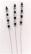 3 Stik pynt. Perler på tråd.  Længden på perlerne ca. 10 cm.  + tråd